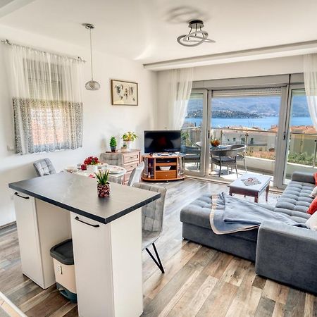 Apartment With A View بودفا المظهر الخارجي الصورة