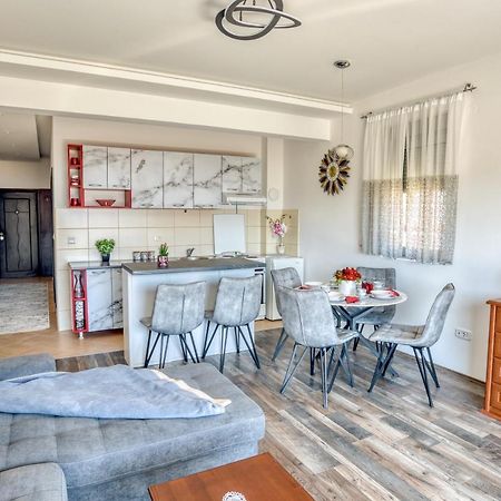 Apartment With A View بودفا المظهر الخارجي الصورة