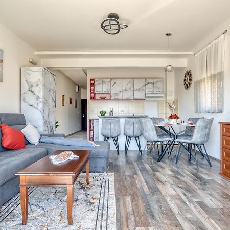 Apartment With A View بودفا المظهر الخارجي الصورة