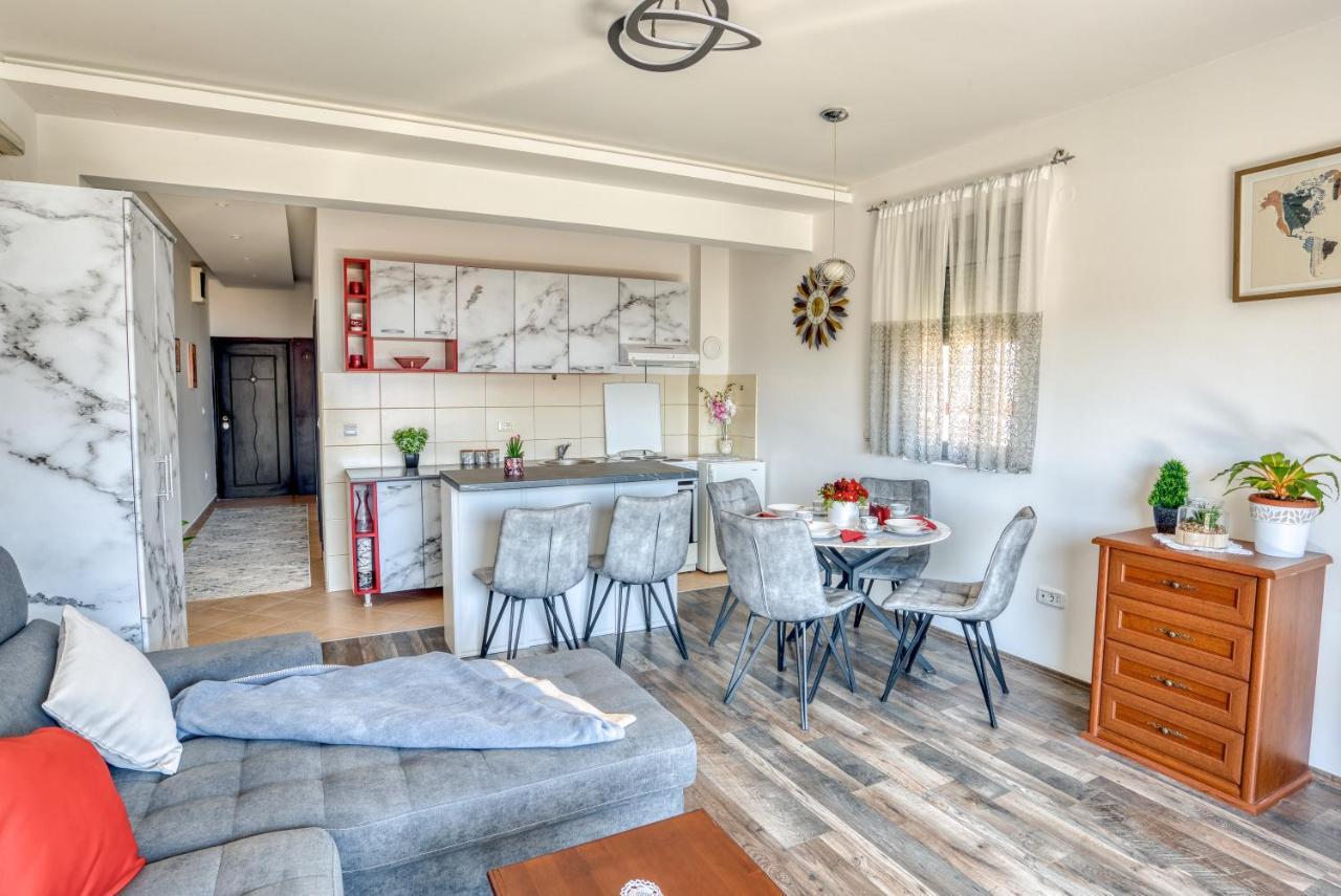 Apartment With A View بودفا المظهر الخارجي الصورة
