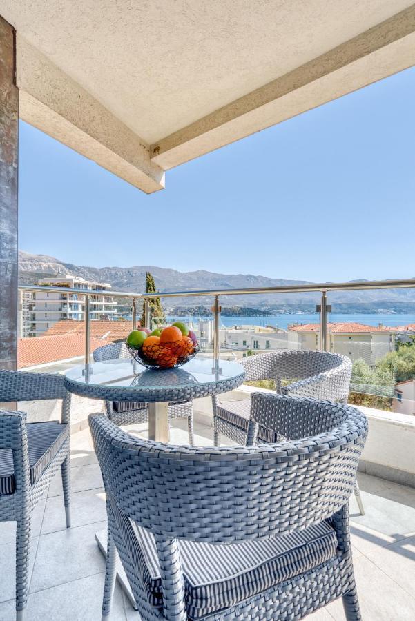 Apartment With A View بودفا المظهر الخارجي الصورة